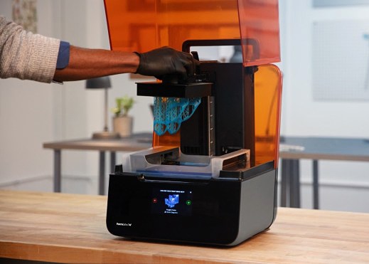 Formlabs Form 3+ 3D printer professional