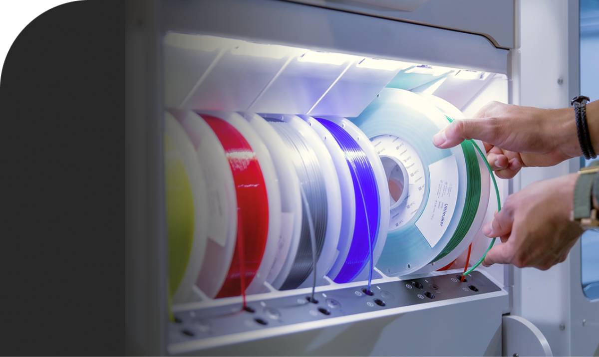 3D принтер UltiMaker S8 Pro Bundle: осек для филамента