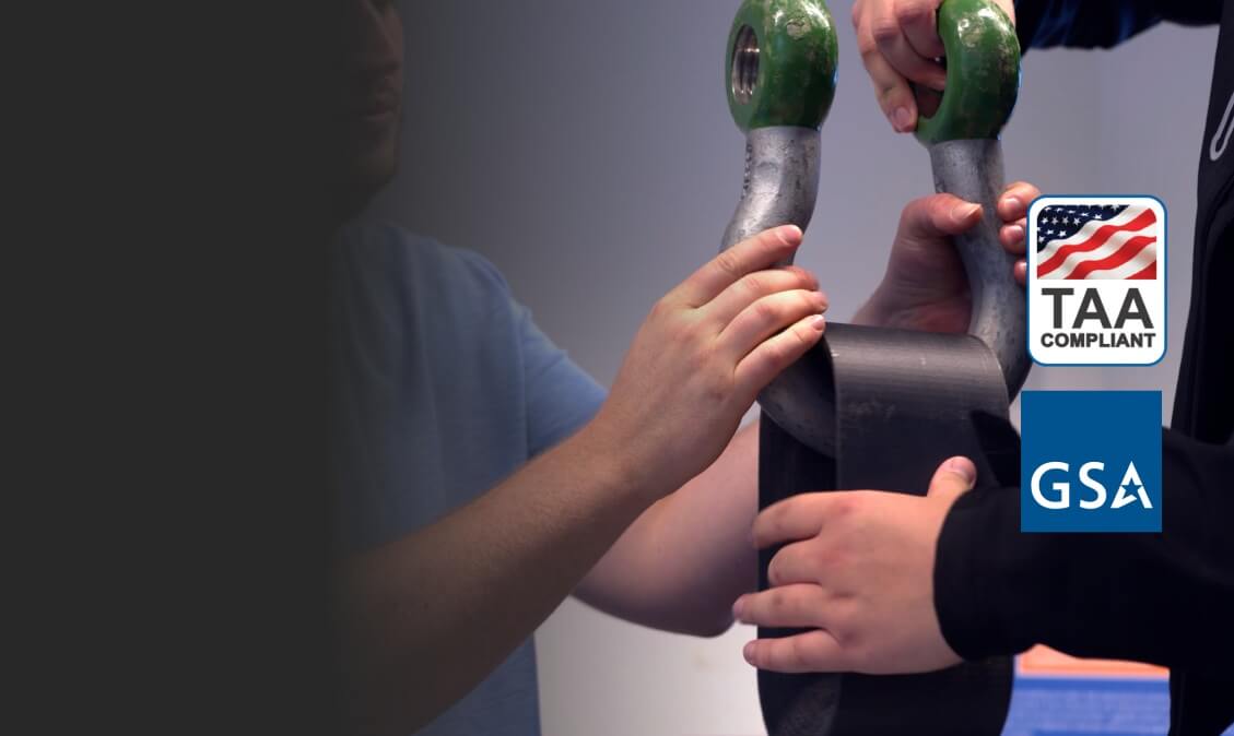 Графика, подчеркивающая соответствие TAA UltiMaker S8 Secure.